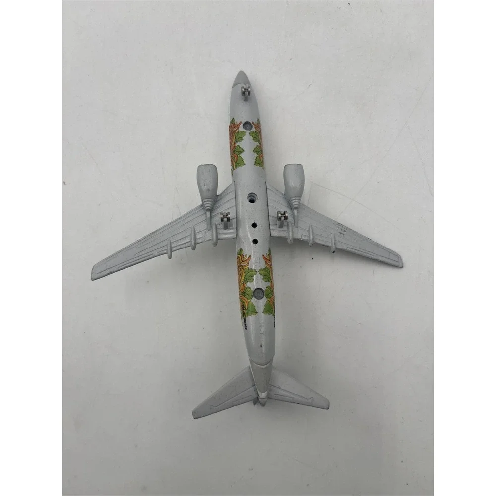 Lot of‎ 5 Diecast Model Airplanes Japan Air Lines
